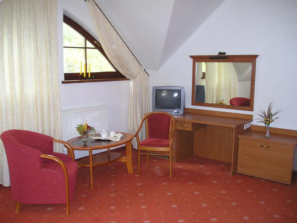 Osrodek Morsko Plus Hotel Exterior photo